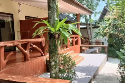 Suite con vistas al jardín — OYA International Resort Phuket 普吉岛欧雅国际度假酒店